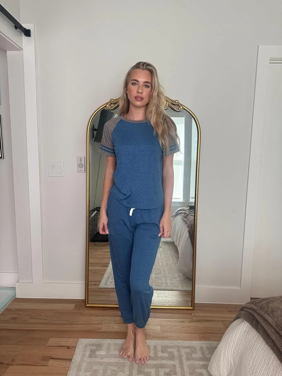 Ekouaer Lounge Sets for Women Two Piece Pajama Set Short Sleeve Crewneck Jogger Outfits and Sweatpants Tracksuit with Pockets
